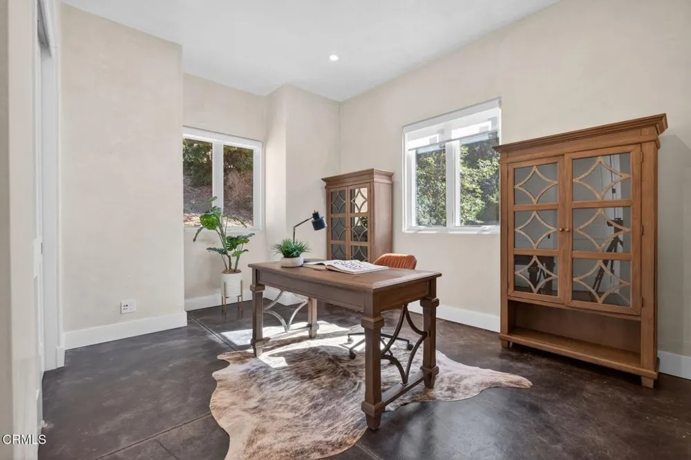 16096 Maricopa Highway Ojai, CA 93023