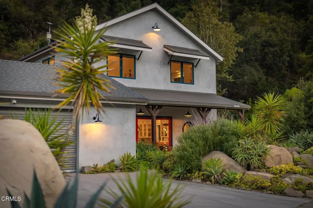 16096 Maricopa Highway Ojai, CA 93023