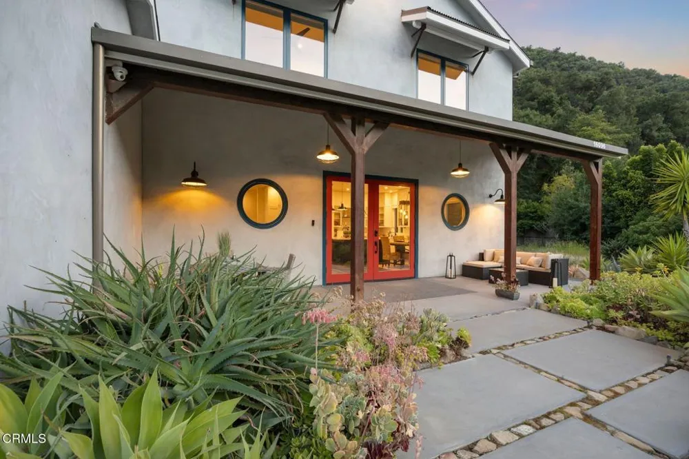 16096 Maricopa Highway Ojai, CA 93023