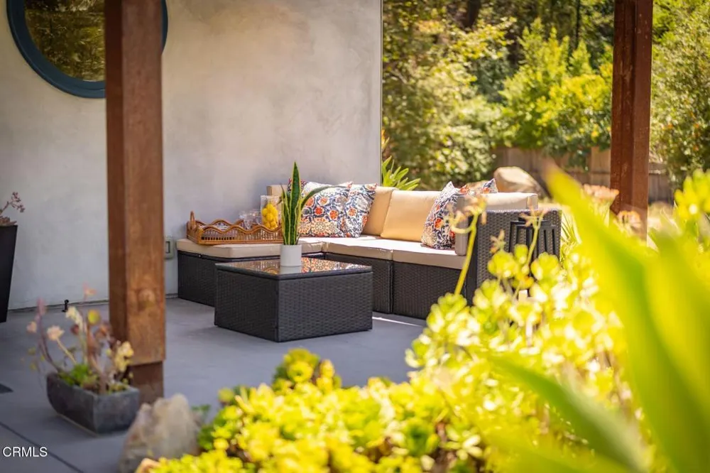 16096 Maricopa Highway Ojai, CA 93023