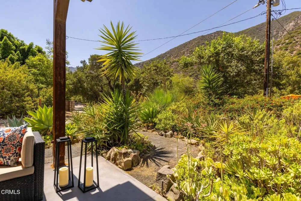 16096 Maricopa Highway Ojai, CA 93023