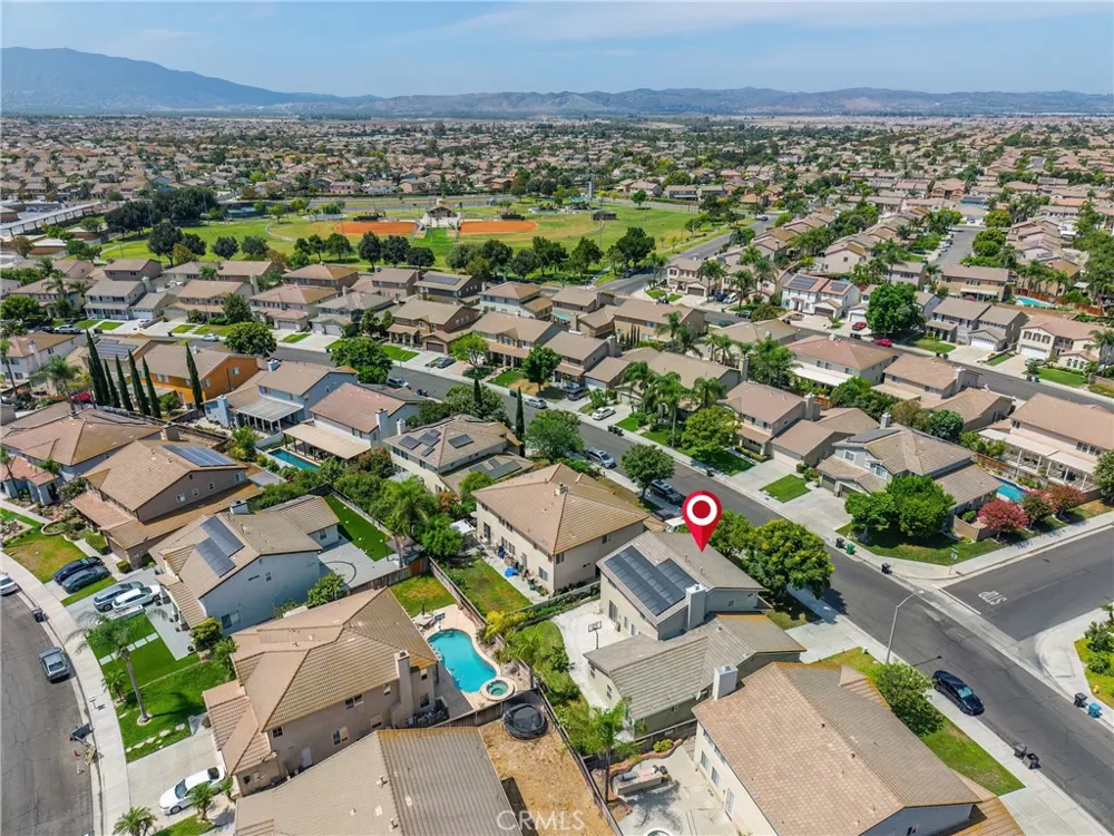 7266 Citrus Valley Ave Eastvale, CA 92880