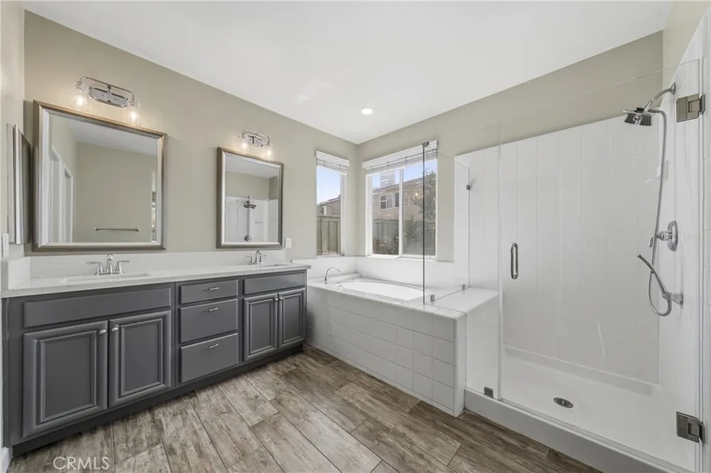 7266 Citrus Valley Ave Eastvale, CA 92880
