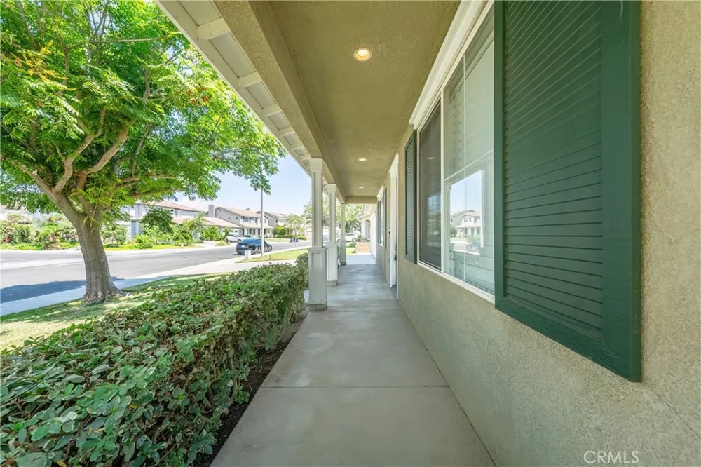 7266 Citrus Valley Ave Eastvale, CA 92880