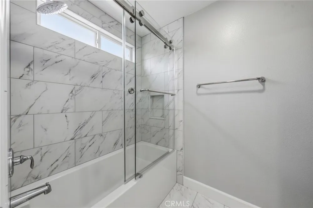 7266 Citrus Valley Ave Eastvale, CA 92880