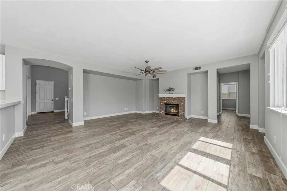 7266 Citrus Valley Ave Eastvale, CA 92880