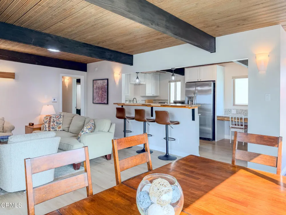1327 Devon Lane Ventura, CA 93001