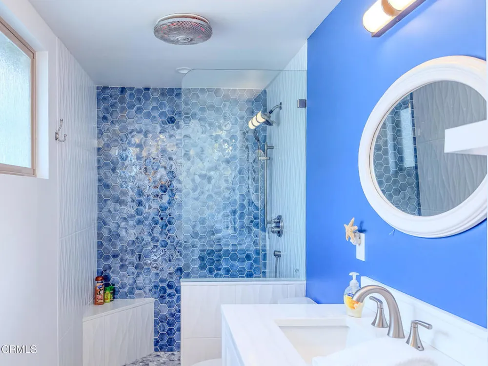 1327 Devon Lane Ventura, CA 93001