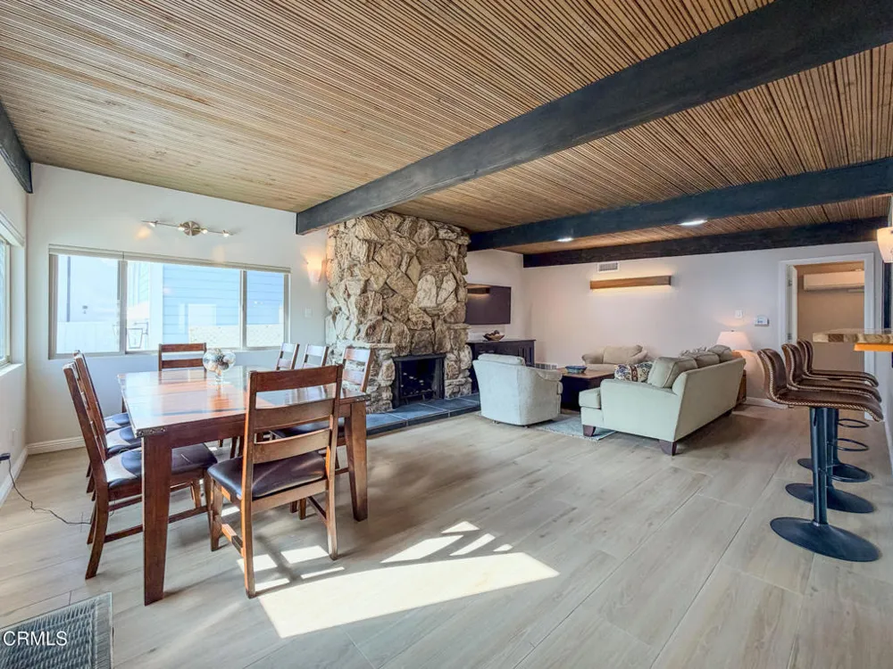1327 Devon Lane Ventura, CA 93001