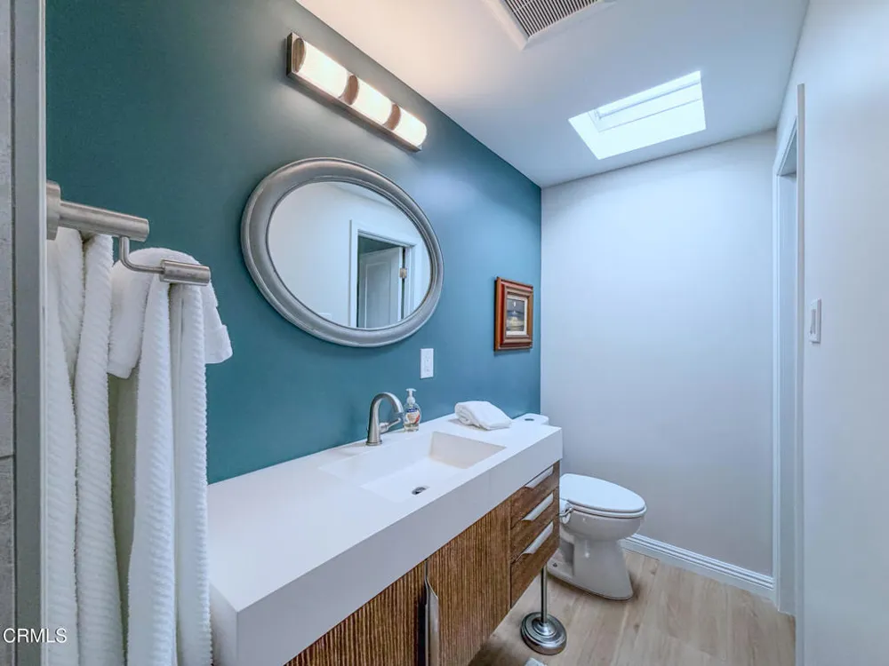 1327 Devon Lane Ventura, CA 93001