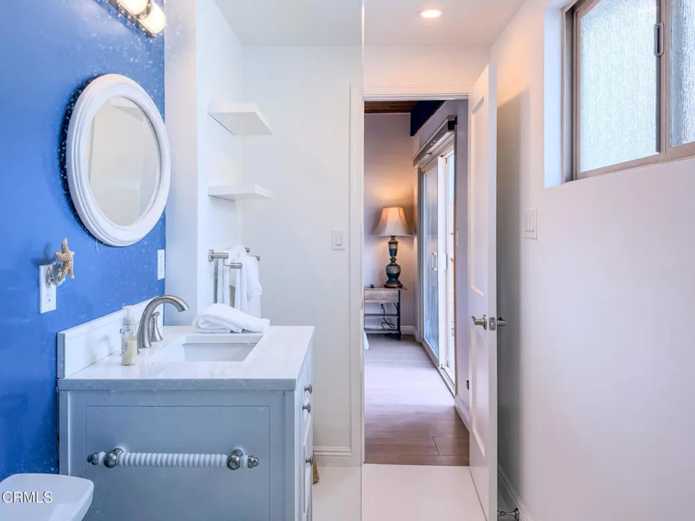 1327 Devon Lane Ventura, CA 93001