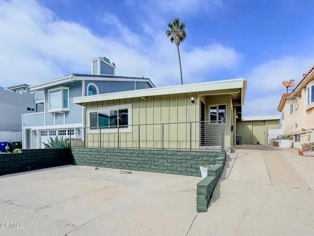 1327 Devon Lane Ventura, CA 93001