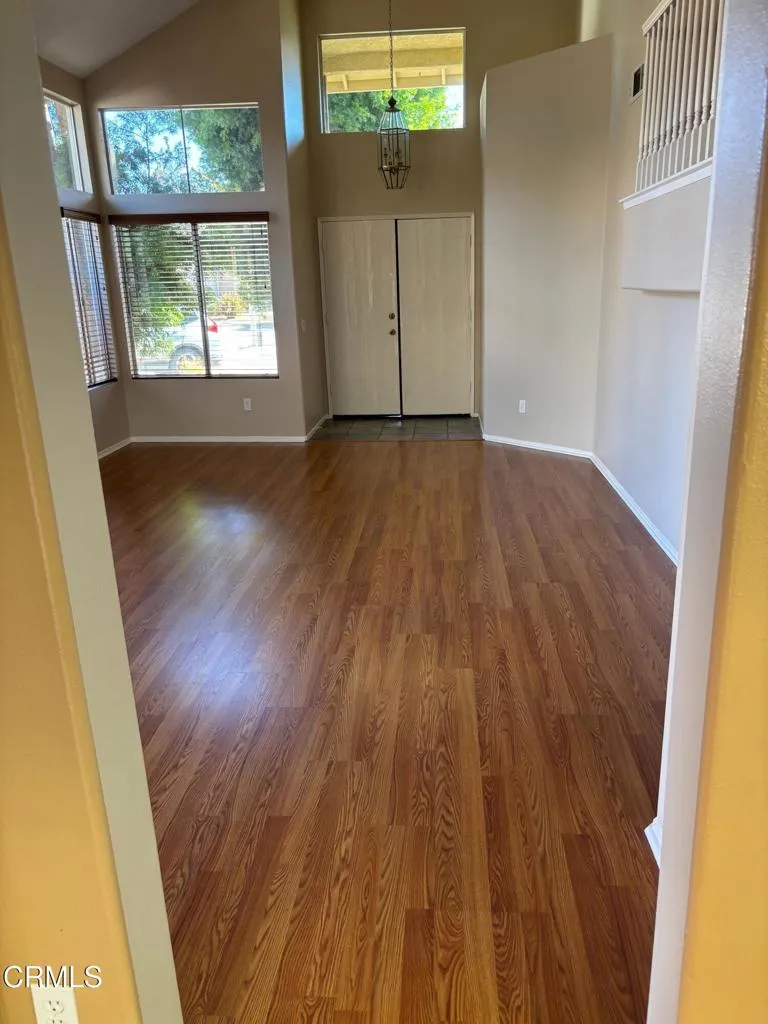 10463 Graham Court Ventura, CA 93004