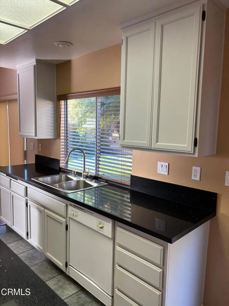 10463 Graham Court Ventura, CA 93004