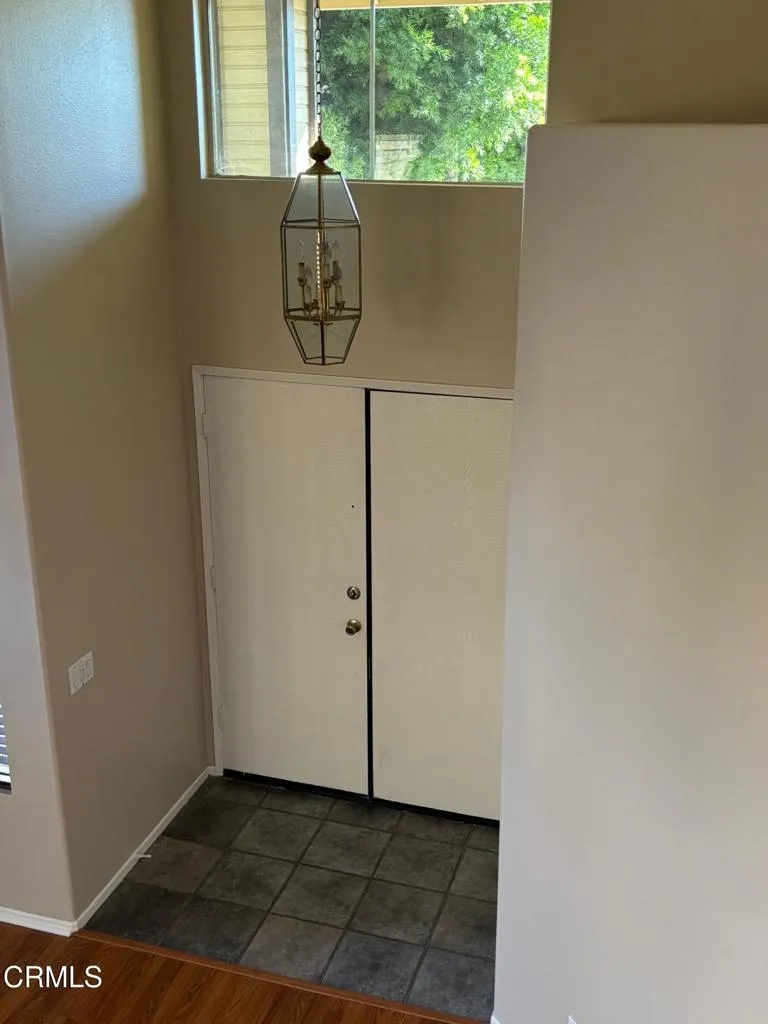 10463 Graham Court Ventura, CA 93004