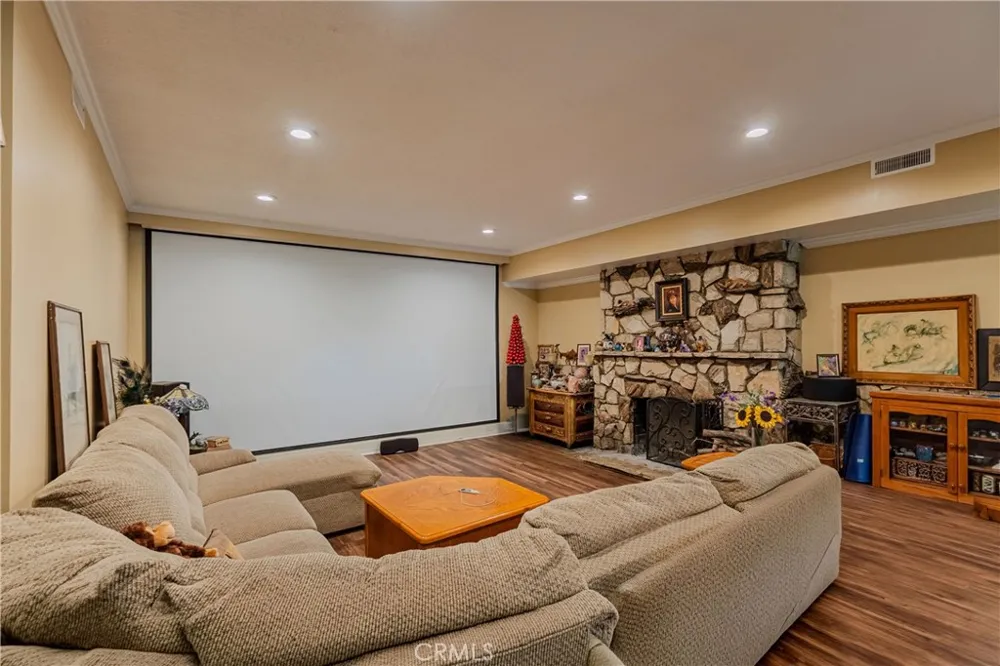 1343 E Maplegrove Street West Covina, CA 91792