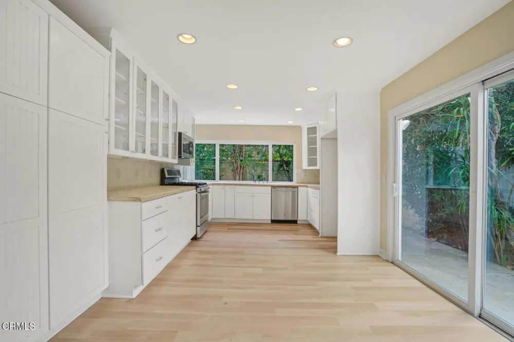 1672 Wellington Place Westlake Village, CA 91361