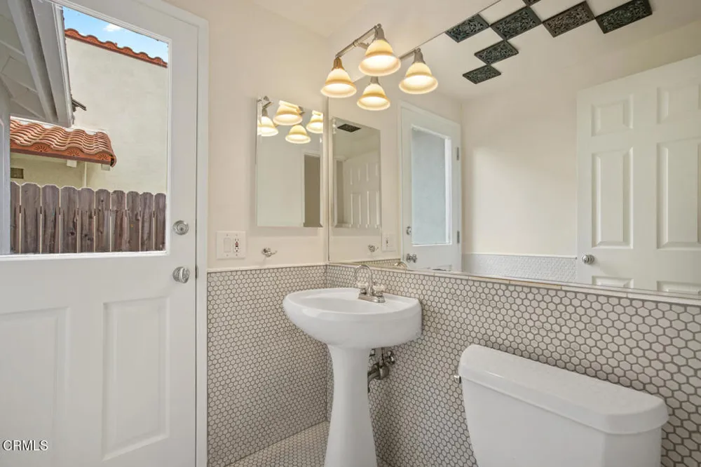 1672 Wellington Place Westlake Village, CA 91361
