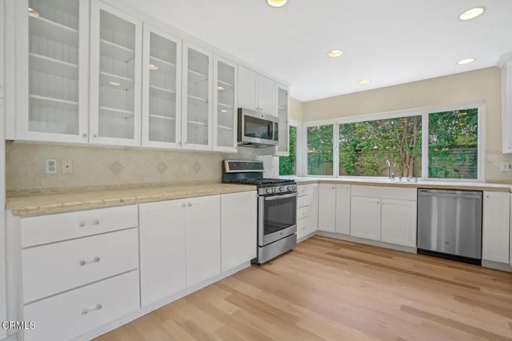 1672 Wellington Place Westlake Village, CA 91361