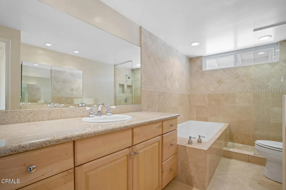 1672 Wellington Place Westlake Village, CA 91361