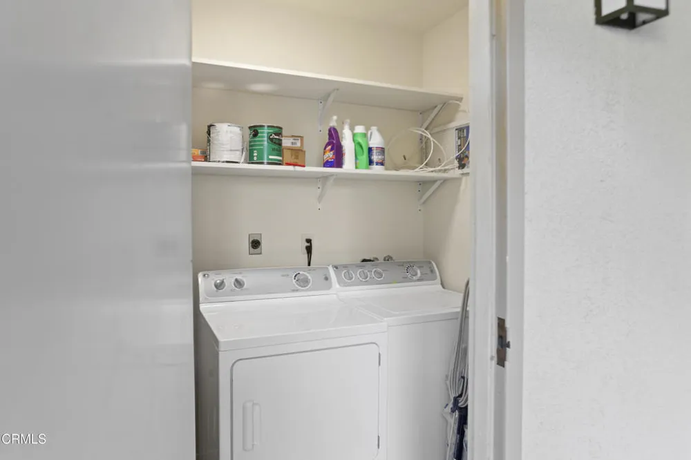 5805 Oak Bend Lane #208 Oak Park, CA 91377