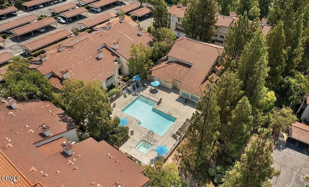 5805 Oak Bend Lane #208 Oak Park, CA 91377