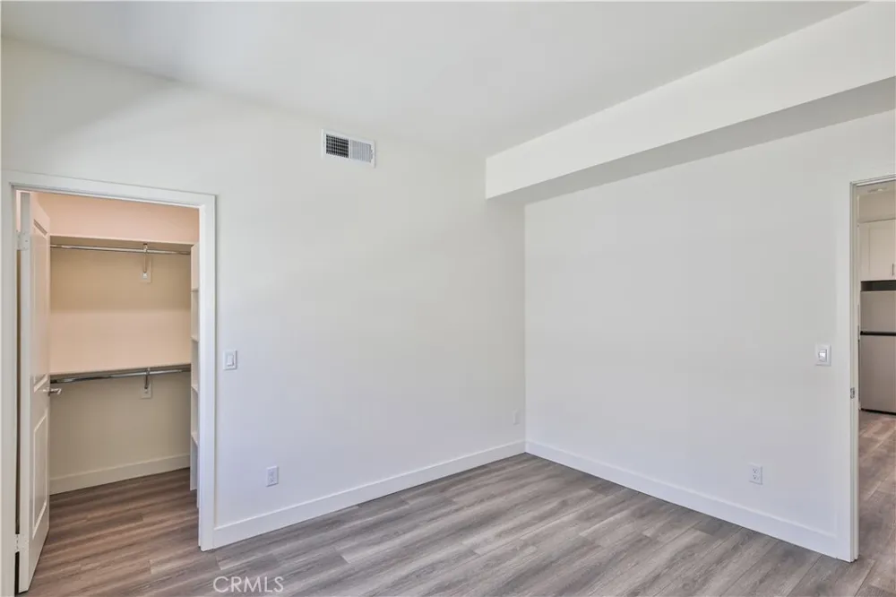 6836 Whitman Avenue Van Nuys, CA 91406