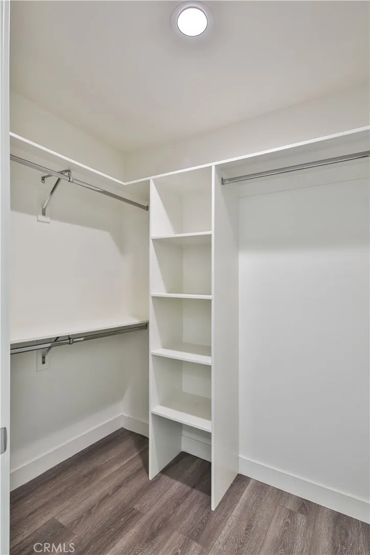 6836 Whitman Avenue Van Nuys, CA 91406