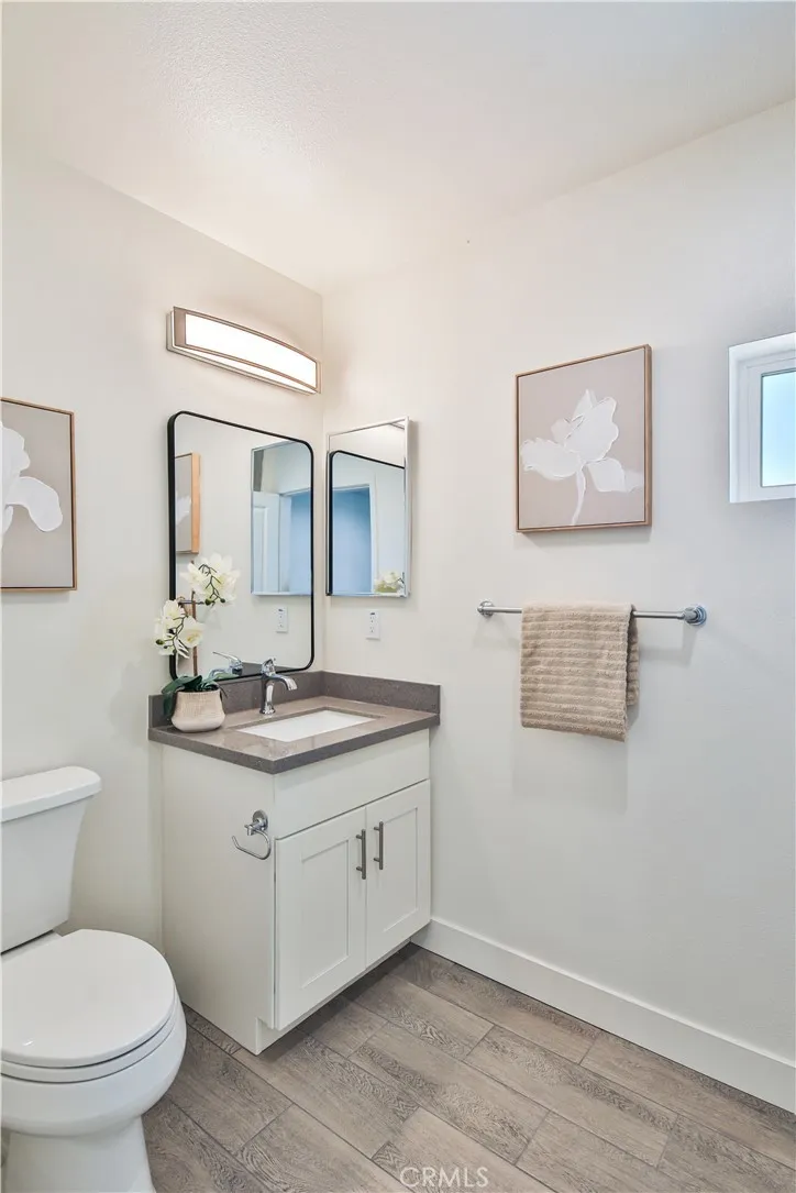 6836 Whitman Avenue Van Nuys, CA 91406