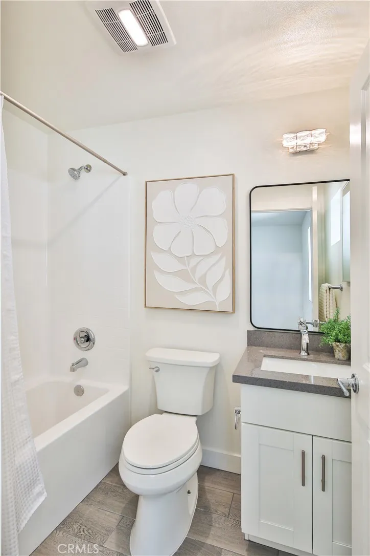6836 Whitman Avenue Van Nuys, CA 91406