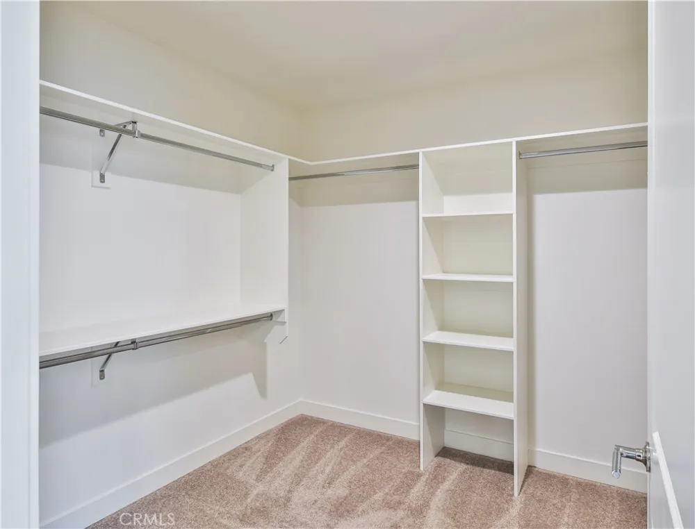 6836 Whitman Avenue Van Nuys, CA 91406