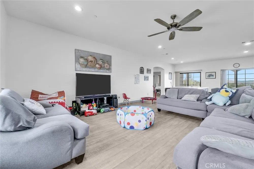 22418 Akers Perris, CA 92570