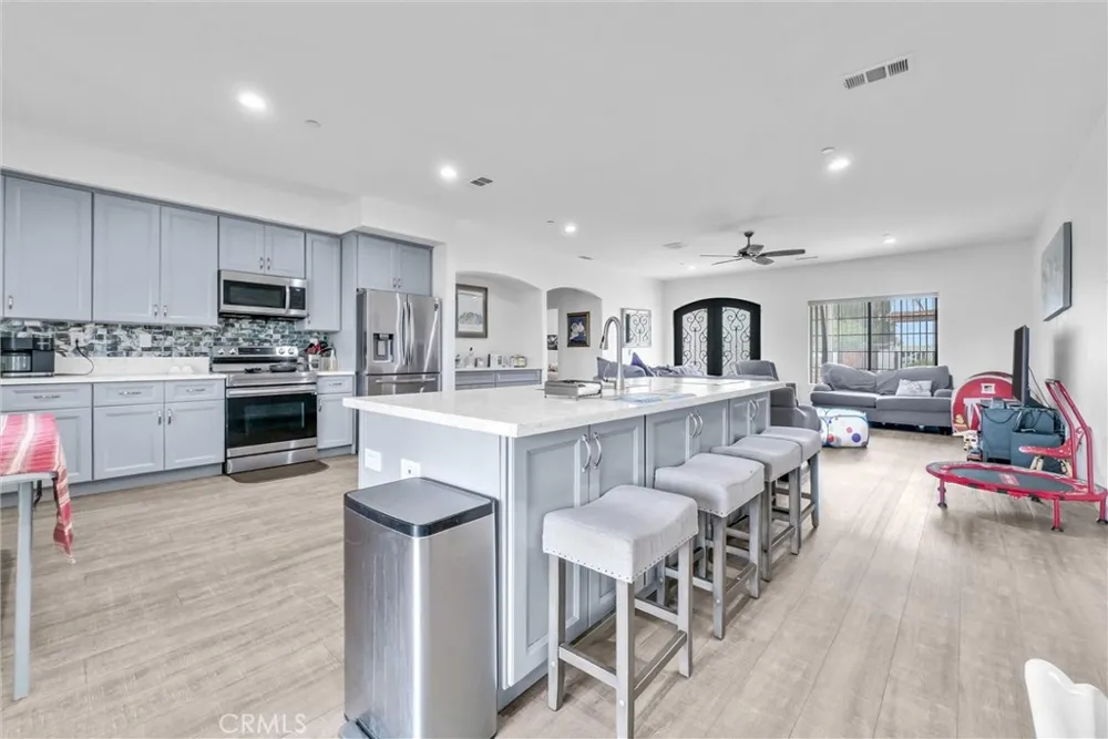 22418 Akers Perris, CA 92570