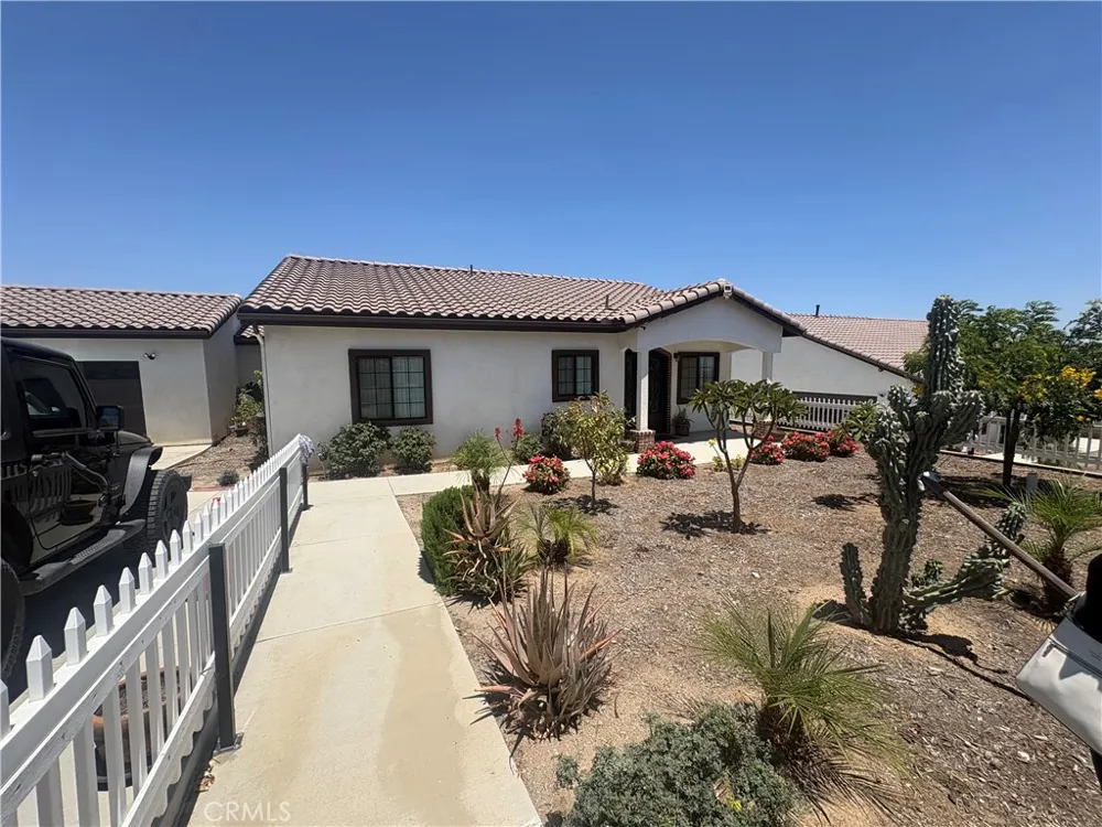 22418 Akers Perris, CA 92570