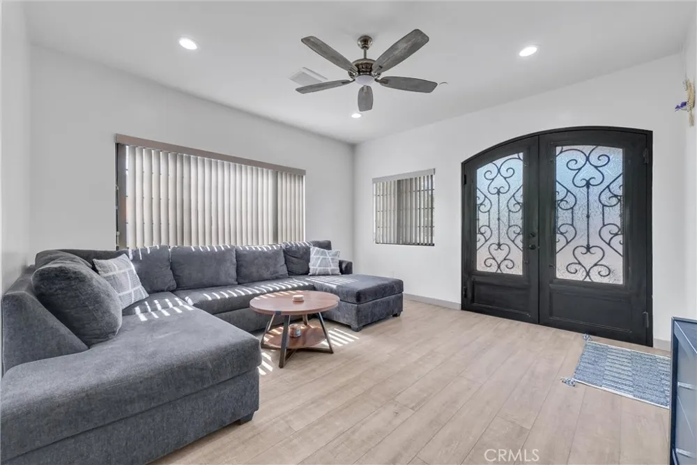 22418 Akers Perris, CA 92570