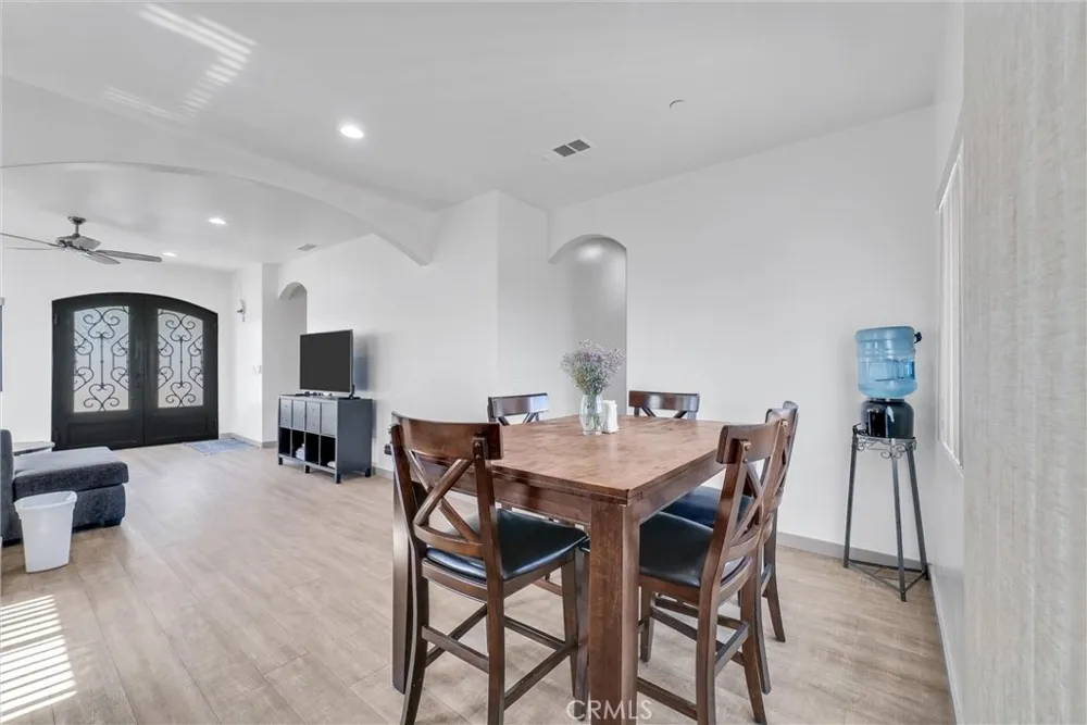 22418 Akers Perris, CA 92570