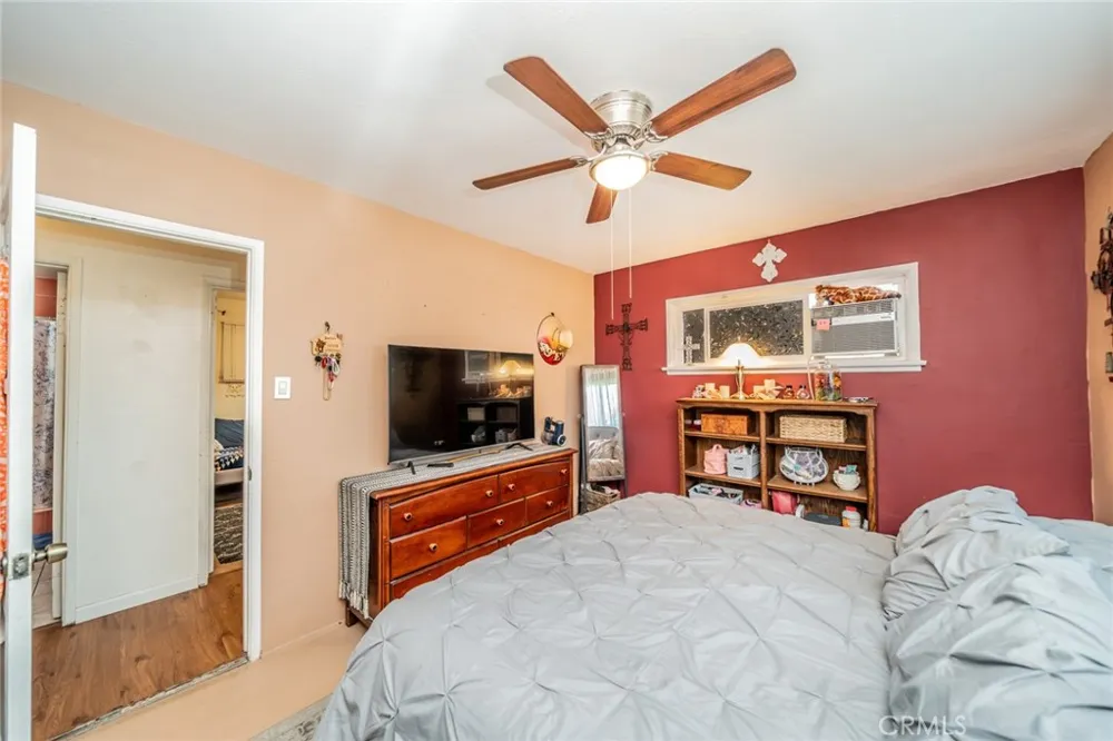 1772 Coulston Loma Linda, CA 92354