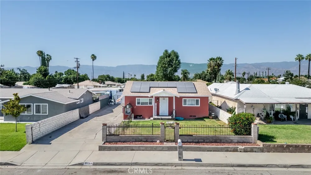 1772 Coulston Loma Linda, CA 92354