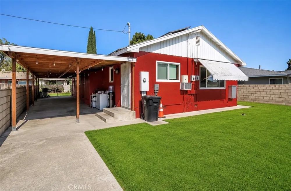 1772 Coulston Loma Linda, CA 92354