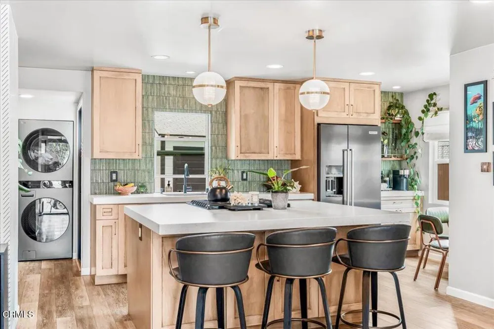 103 Comstock Drive Ventura, CA 93001