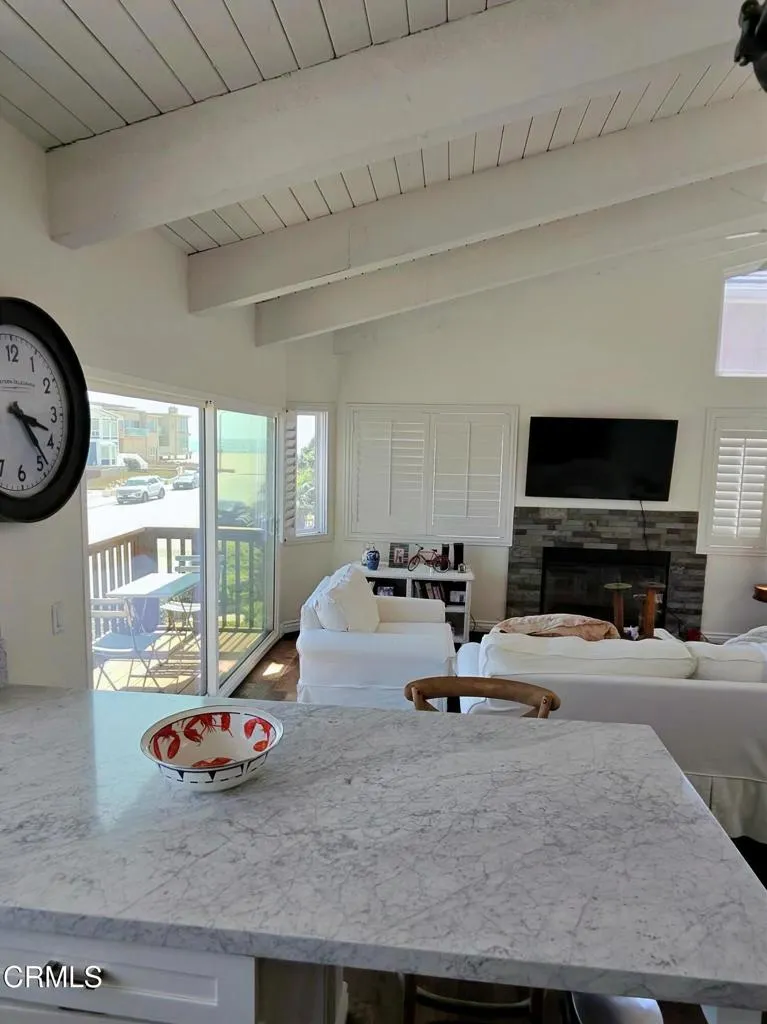 5121 Neptune Square Oxnard, CA 93035