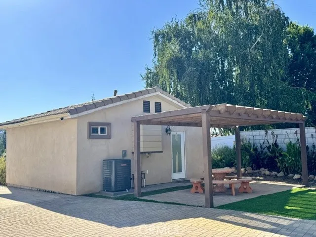 37510 Oak Mesa Yucaipa, CA 92399