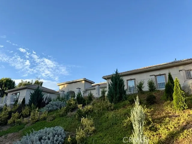37510 Oak Mesa Yucaipa, CA 92399
