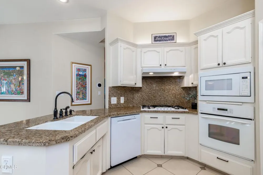 3707 Mont Blanc Terrace Bakersfield, CA 93306