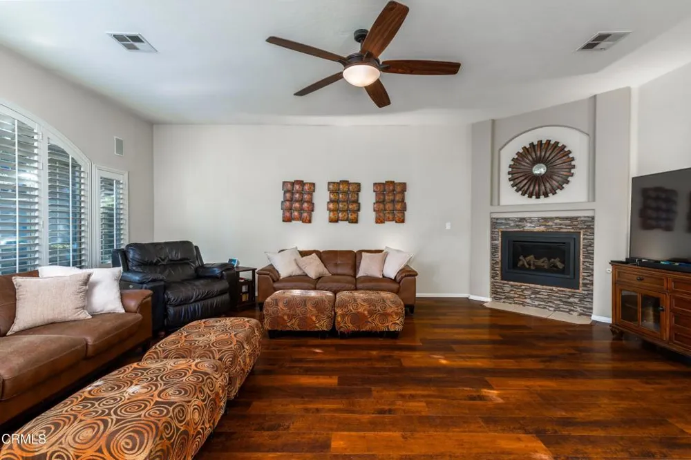 3707 Mont Blanc Terrace Bakersfield, CA 93306