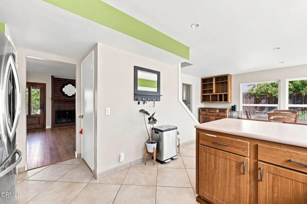 828 Burlington Avenue Ventura, CA 93004