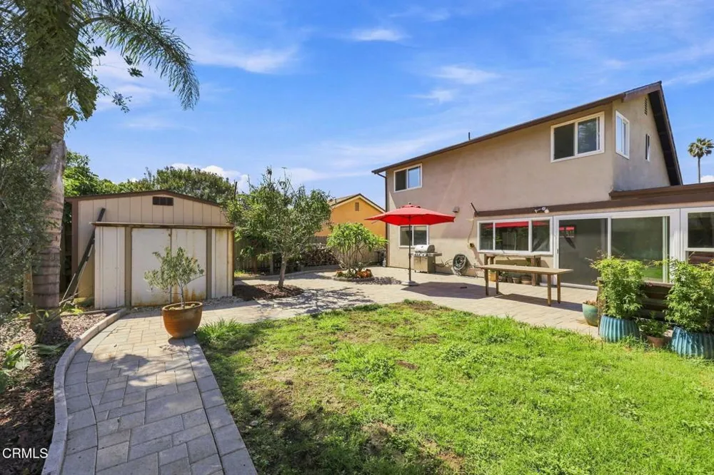 828 Burlington Avenue Ventura, CA 93004