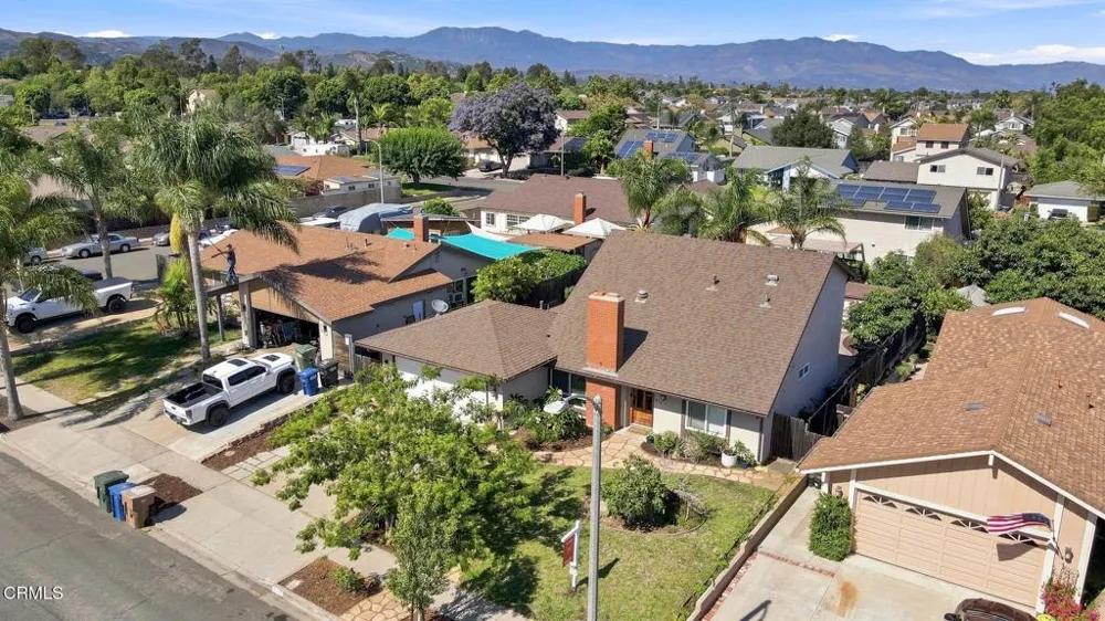 828 Burlington Avenue Ventura, CA 93004