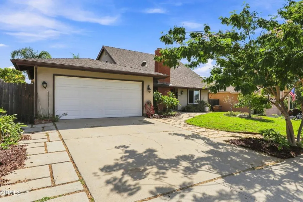 828 Burlington Avenue Ventura, CA 93004