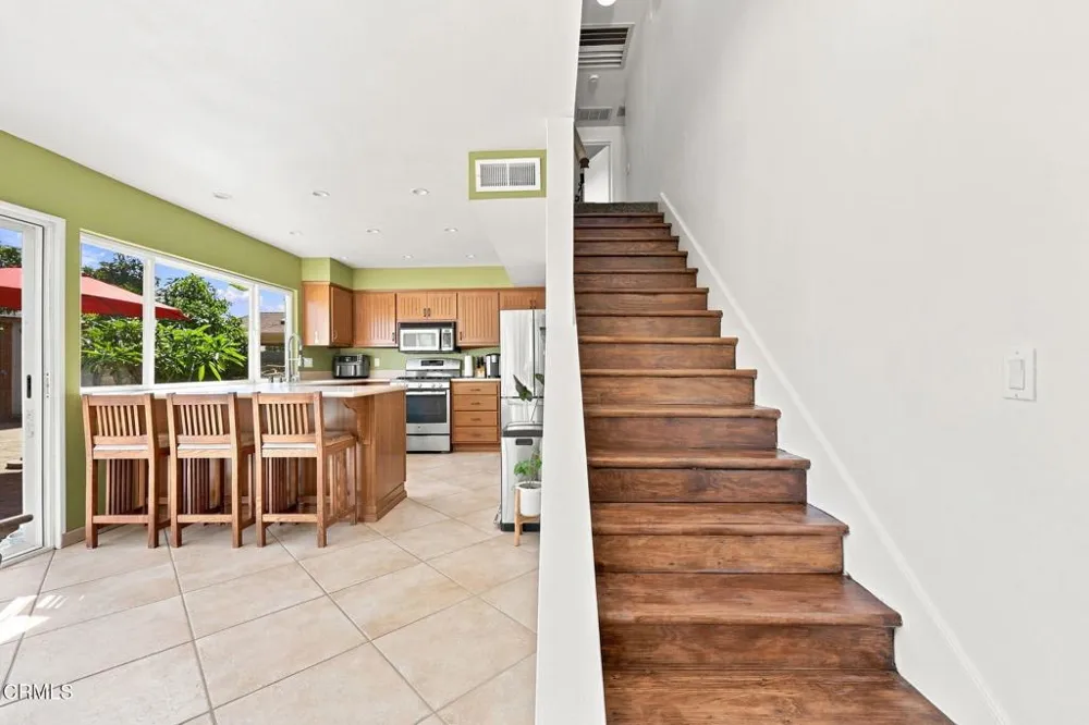 828 Burlington Avenue Ventura, CA 93004